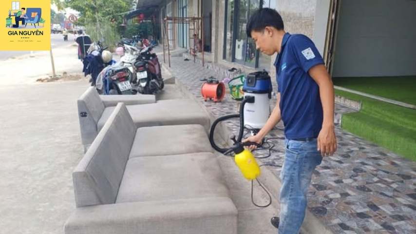 Dịch vụ giặt ghế sofa tại quận 3
